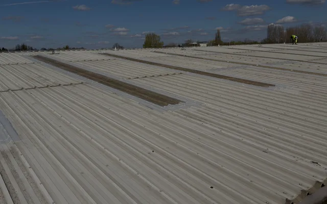 Profiled retail roof with rows of skylights in Tamworth